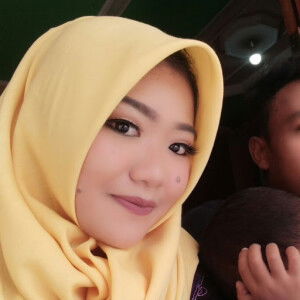 Desi Ratnasari profile icon