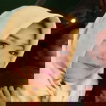 Desi Ratnasari profile icon