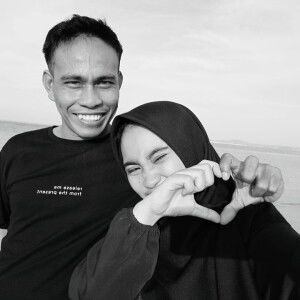 Sri Wahyuni Nengsi profile icon