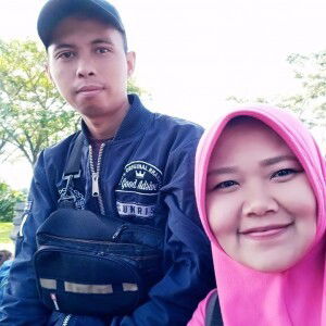 Rina Apriliani profile icon