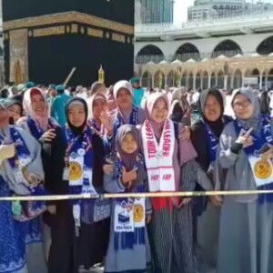 ummu owais profile icon