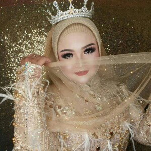 Rini Nur Azizah profile icon