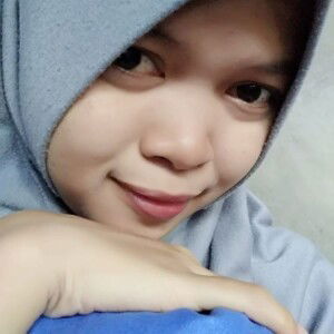 Dwi Riana profile icon