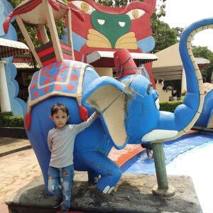 Lia Apriyani profile icon