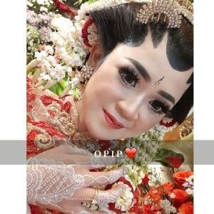 Dewi Putri profile icon