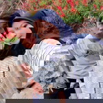 Oktavia Anggun Pratiwi profile icon