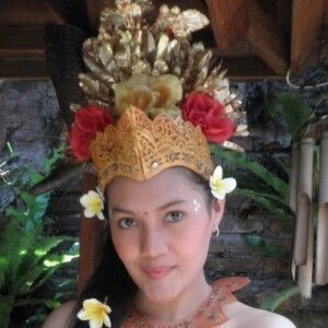 Apriyanti Paat profile icon