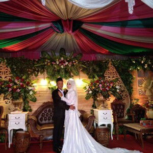 Astuti Yuni profile icon