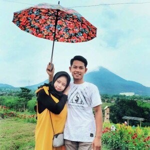 Dwi Stevany profile icon