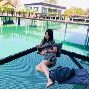 Aom Sin profile icon