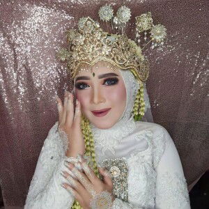 Indriyanti Amalia profile icon