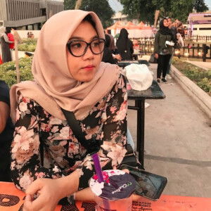 Wahyu Charlina profile icon