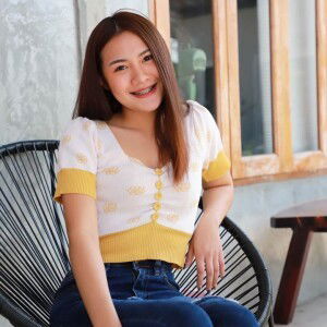 Kanokon Seepholkai profile icon