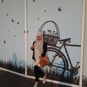 Suci Kurnia Sari profile icon