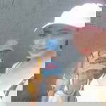 Kate Canes Flores profile icon