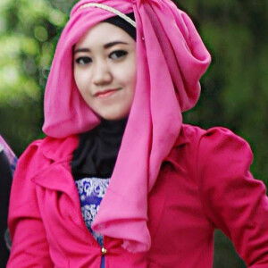 Titis Rahmawati profile icon