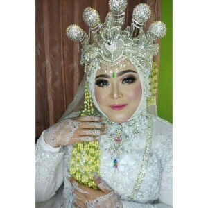 Rianti Mauludiani profile icon