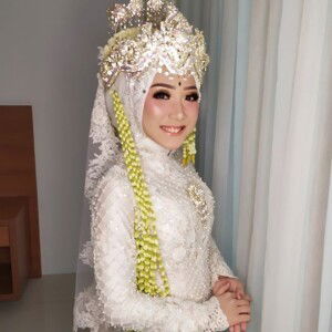 Dini Rahmadhani profile icon