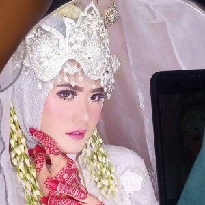 Vitha Angelly profile icon