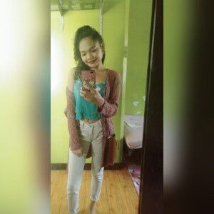 Lourine Maglente profile icon