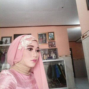 Nur Fitria profile icon