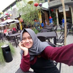 Sriyopi Nopiawati profile icon