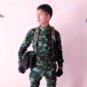 Warm Eyes profile icon