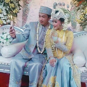 Anisah Urfa profile icon