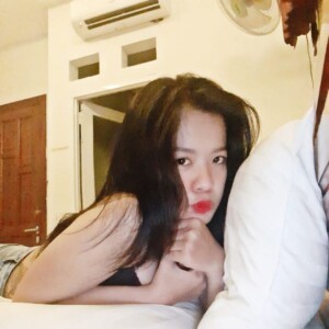 Lê Nhi profile icon