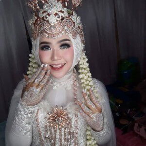 Widha Ningsih profile icon