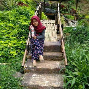 Sri Rahayu profile icon