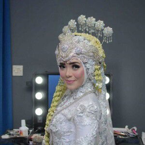 Dina Puspitasari profile icon