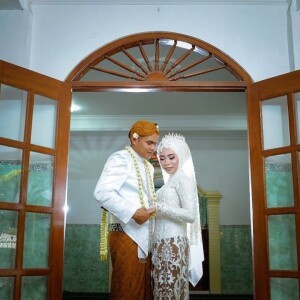 Isthy Febriana profile icon