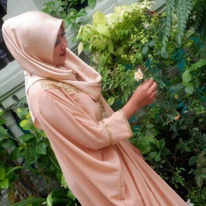 Rizka Anjaeni profile icon