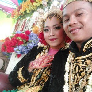 Betty Lestari profile icon