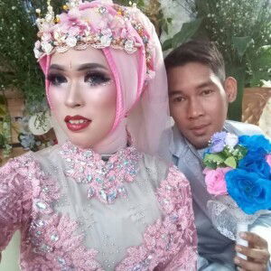 Wulan Restari profile icon