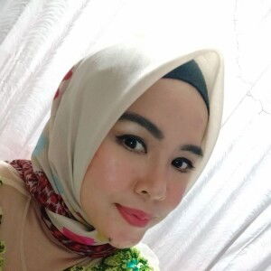 Dwi Lestary profile icon