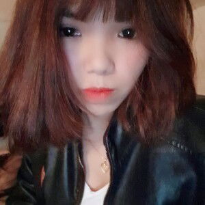 Lê Tuyết profile icon