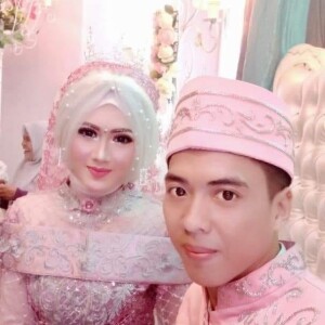 Deby Ayu profile icon