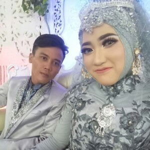 Dewii Ratna profile icon