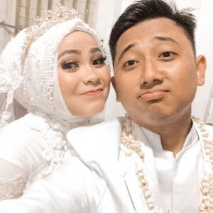 Mia Amalia profile icon