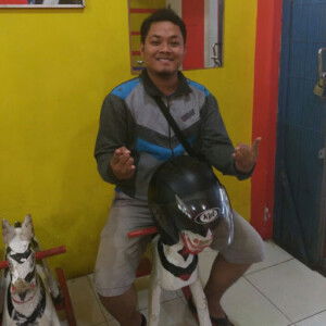 R Yanuar profile icon