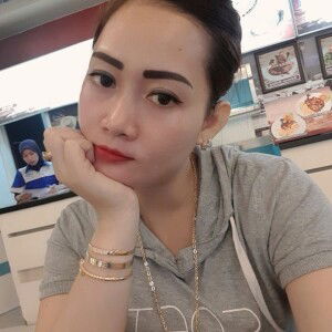 Shiefanny Adriean profile icon