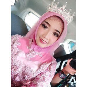 Rilia Dewi profile icon