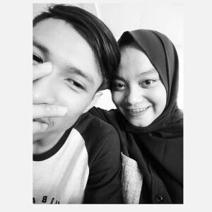 Dini Putri Rahayu profile icon