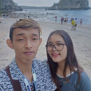 Laras Fitriana profile icon