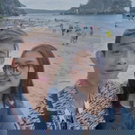 Laras Fitriana profile icon