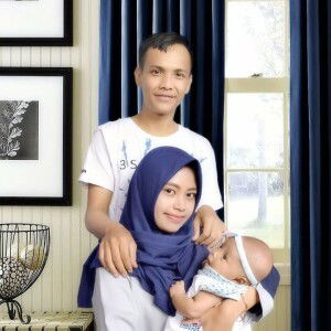 Listiya Tantowii profile icon