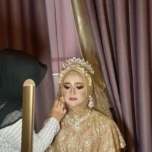 Maya Nur Sholehah profile icon