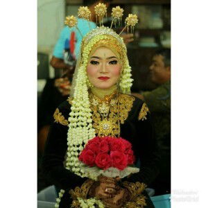 Wulan Setya profile icon